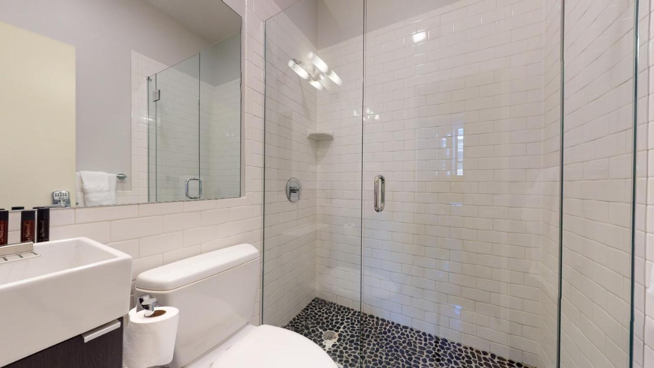 Charming Studio In Boston Brownstone, C. Ave #33 Экстерьер фото